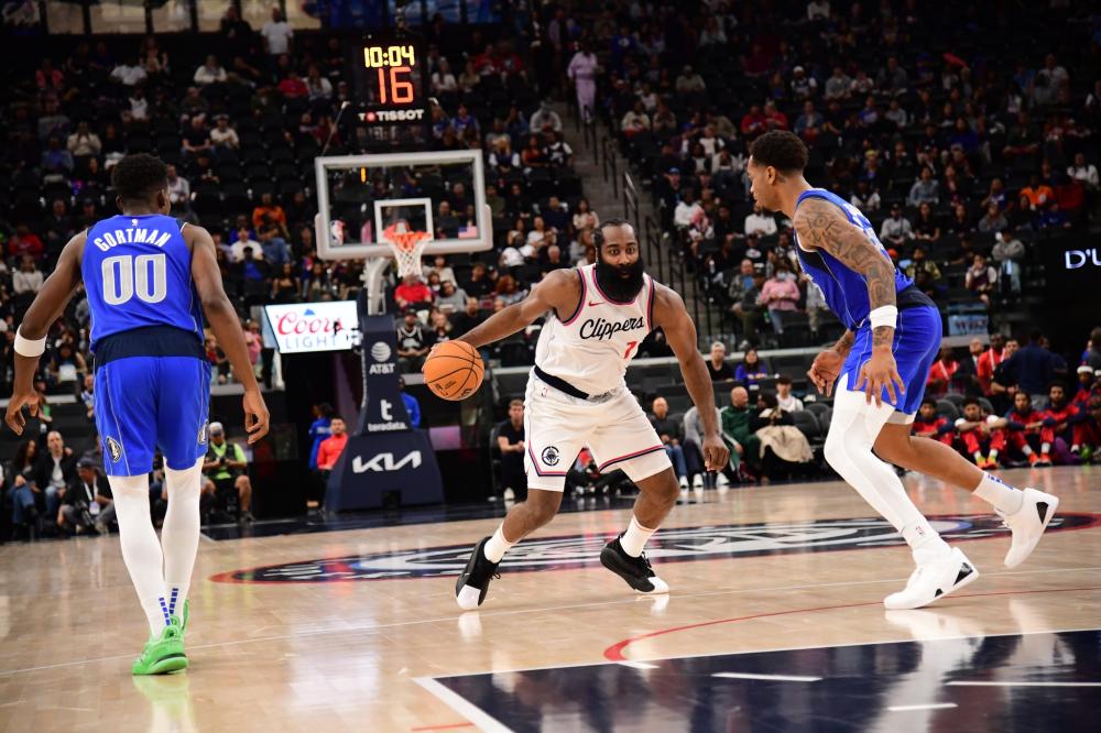 以表彰他对 以表彰他对