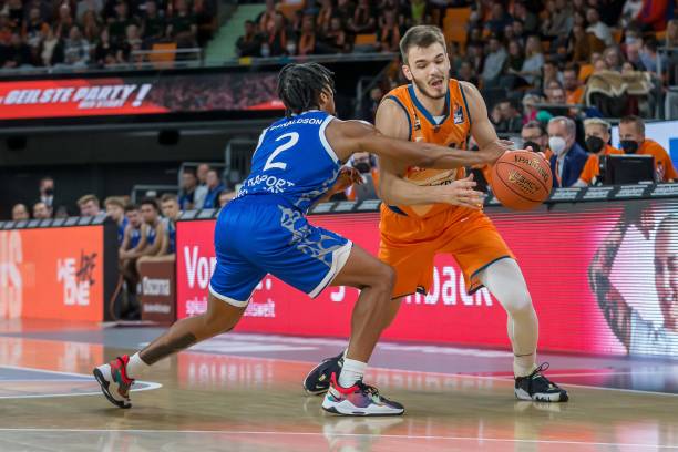 团队配合的 团队配合的