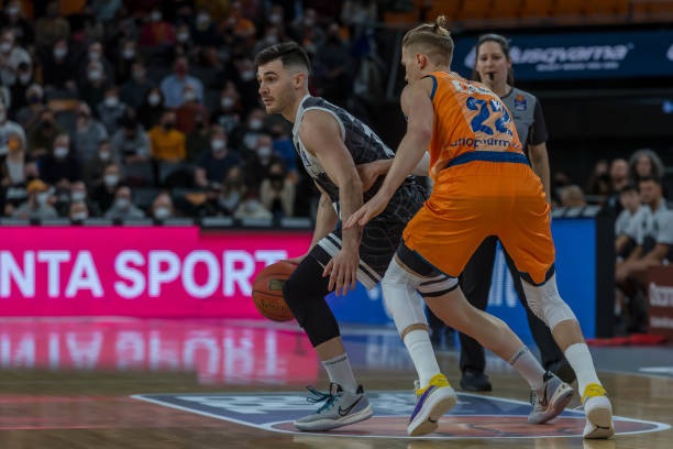 更体现在对 更体现在对