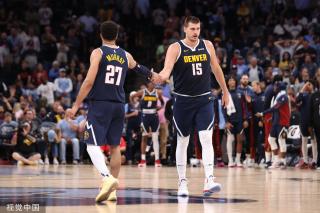 雄展现了 雄展现了