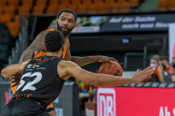 泰山7人入 泰山7人入