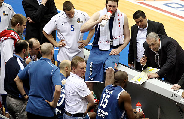 锁定胜局 锁定胜局